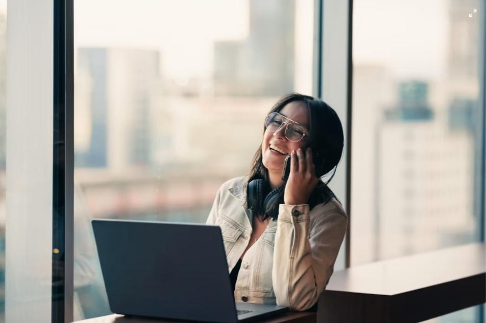 Advisor on a video consultation call